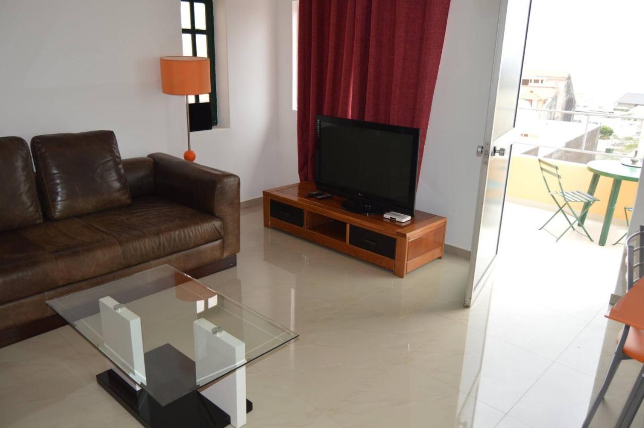 Apartamento T1 Mobiliado Com Wi-Fi Praia Exteriör bild