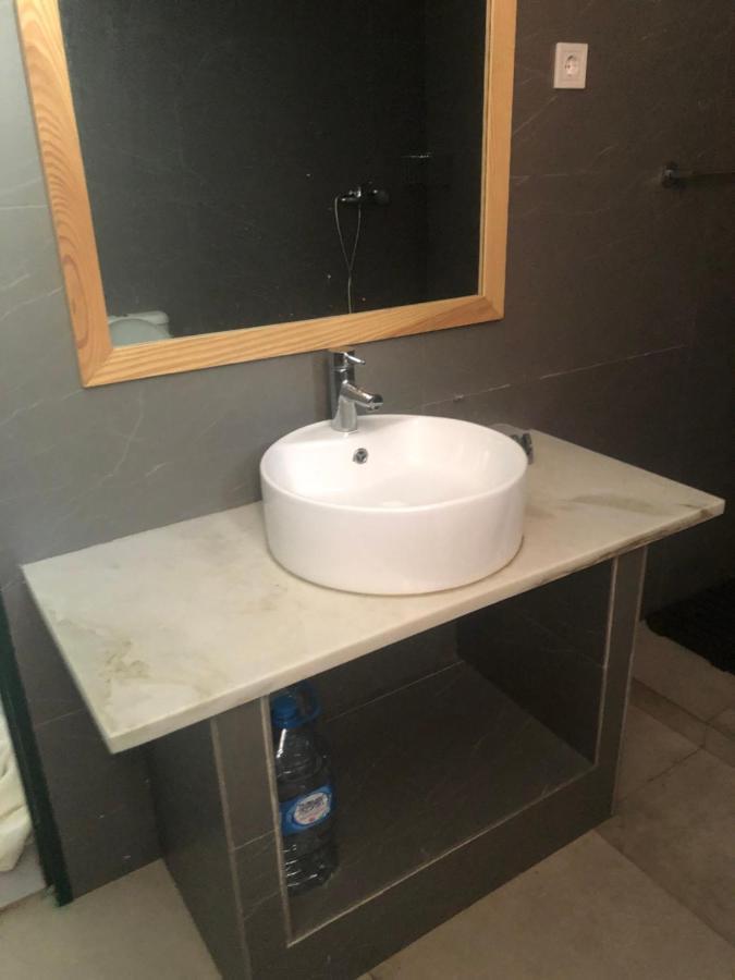 Apartamento T1 Mobiliado Com Wi-Fi Praia Exteriör bild